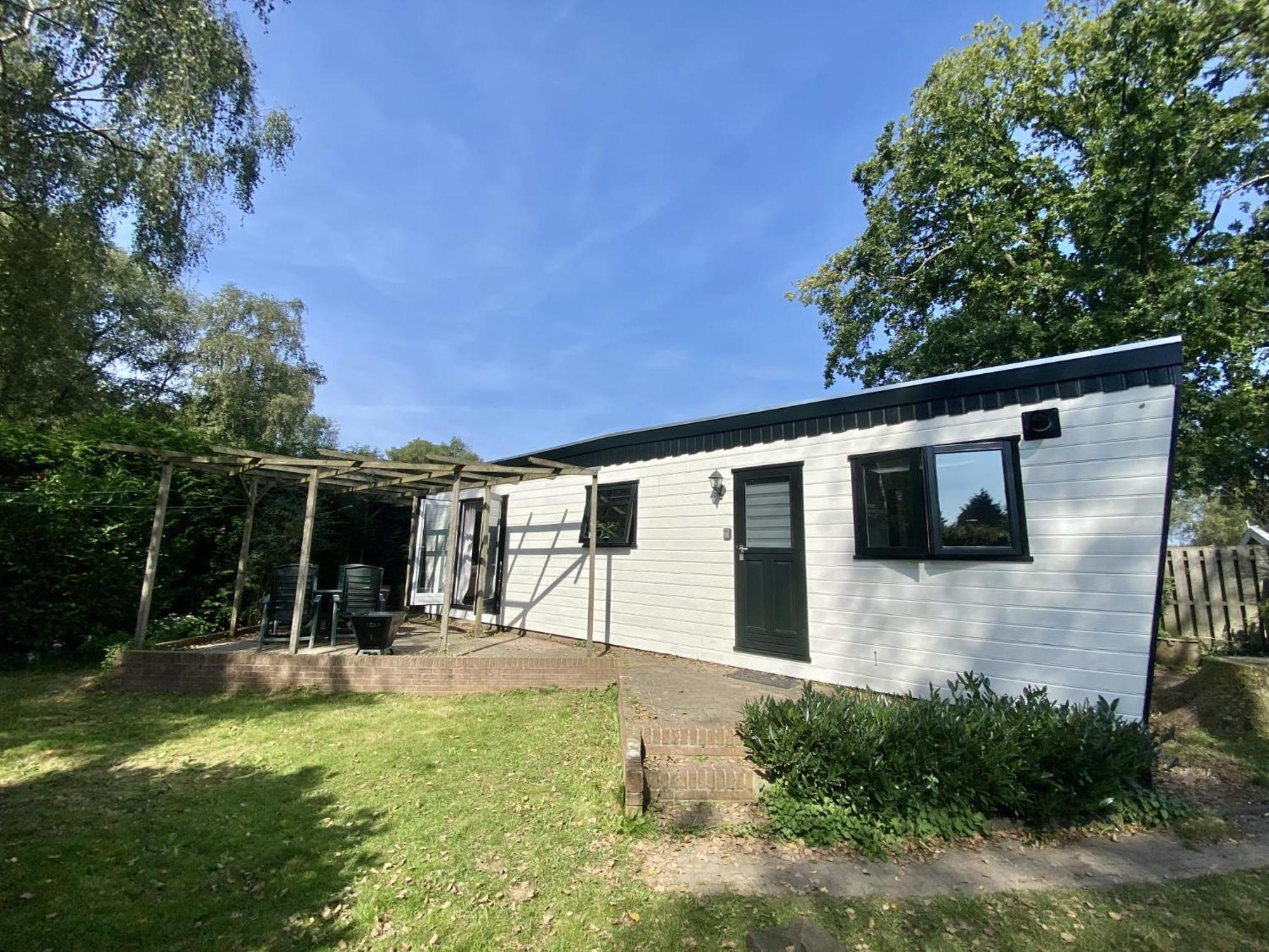 Veluwe Vakanties Chalets With Private Barrel Sauna - With Pool Bar And Restaurant Facilities In The Veluwe National Park Putten Zewnętrze zdjęcie