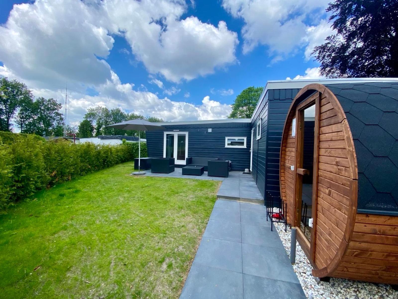Veluwe Vakanties Chalets With Private Barrel Sauna - With Pool Bar And Restaurant Facilities In The Veluwe National Park Putten Zewnętrze zdjęcie
